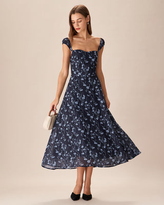 Vestido Midi de Cuello Corazón Floral en Marino