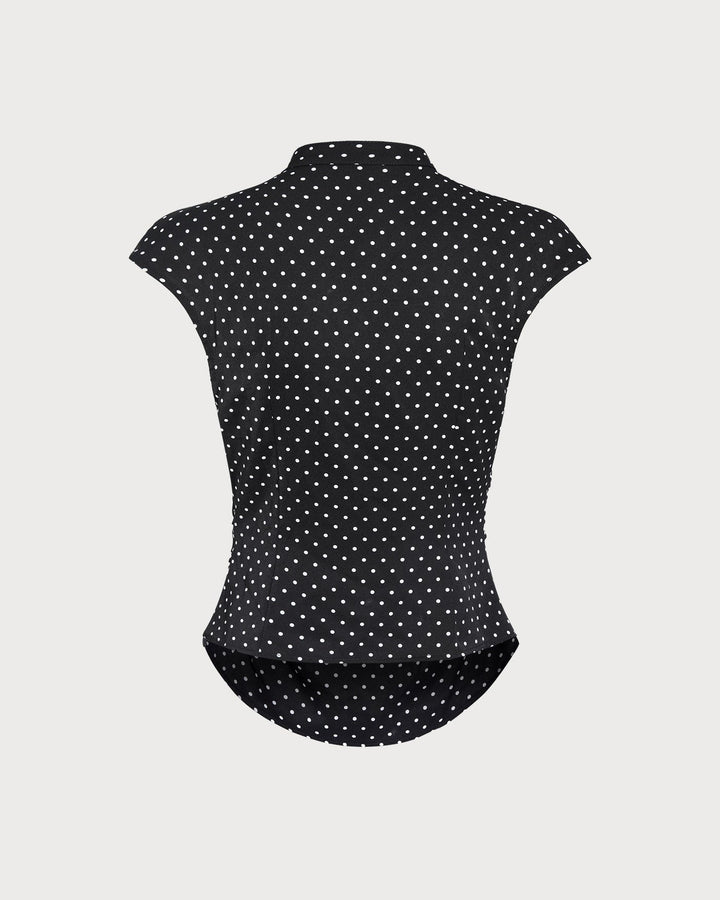 Camiseta de Cuello Mandarín con Lunares Negros