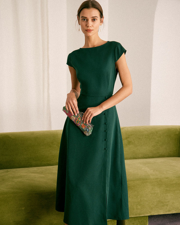 El Vestido Midi Verde con Escote Barco y Corte en la Espalda