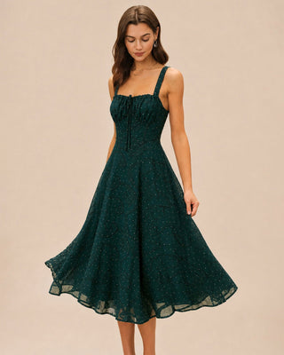 El Vestido Midi Jacquard Verde con Escote Cuadrado