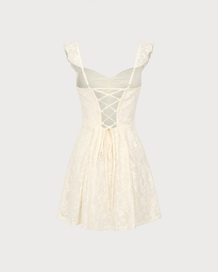 Vestido Mini de Encaje Floral con Escote Corazón en Albaricoque