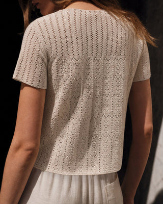 Cárdigan de Punto Texturizado Beige con Cuello en V y Botones