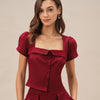 Blusa Roja de Cuello Cuadrado con Lazo Cruzado