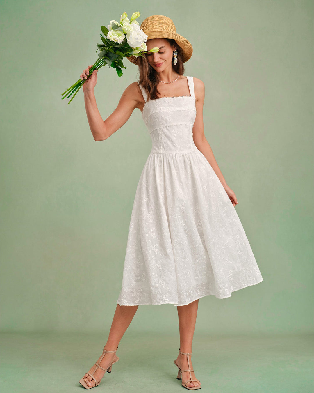 Vestido Midi Slip de Cuello Cuadrado Blanco