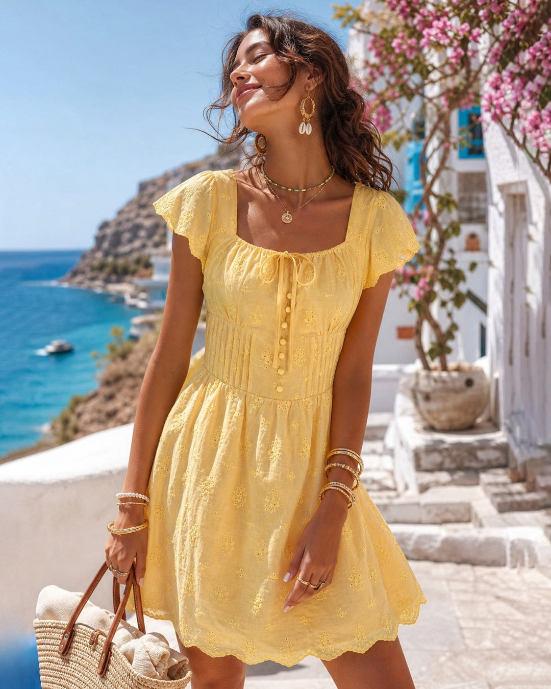 Vestido Mini con Cuello Cuadrado y Botones Amarillo