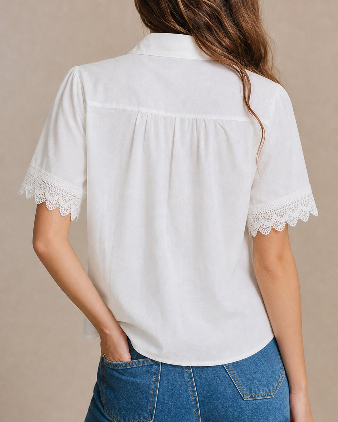 Camisa de Botón con Detalles en Blanco