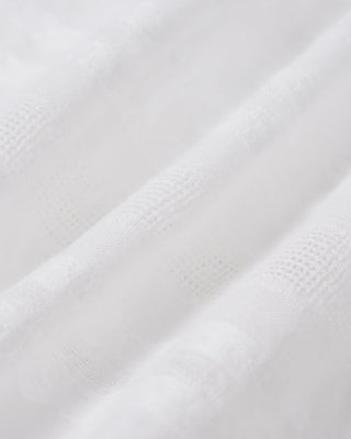 Top sin mangas bordado con cuello mandarín blanco