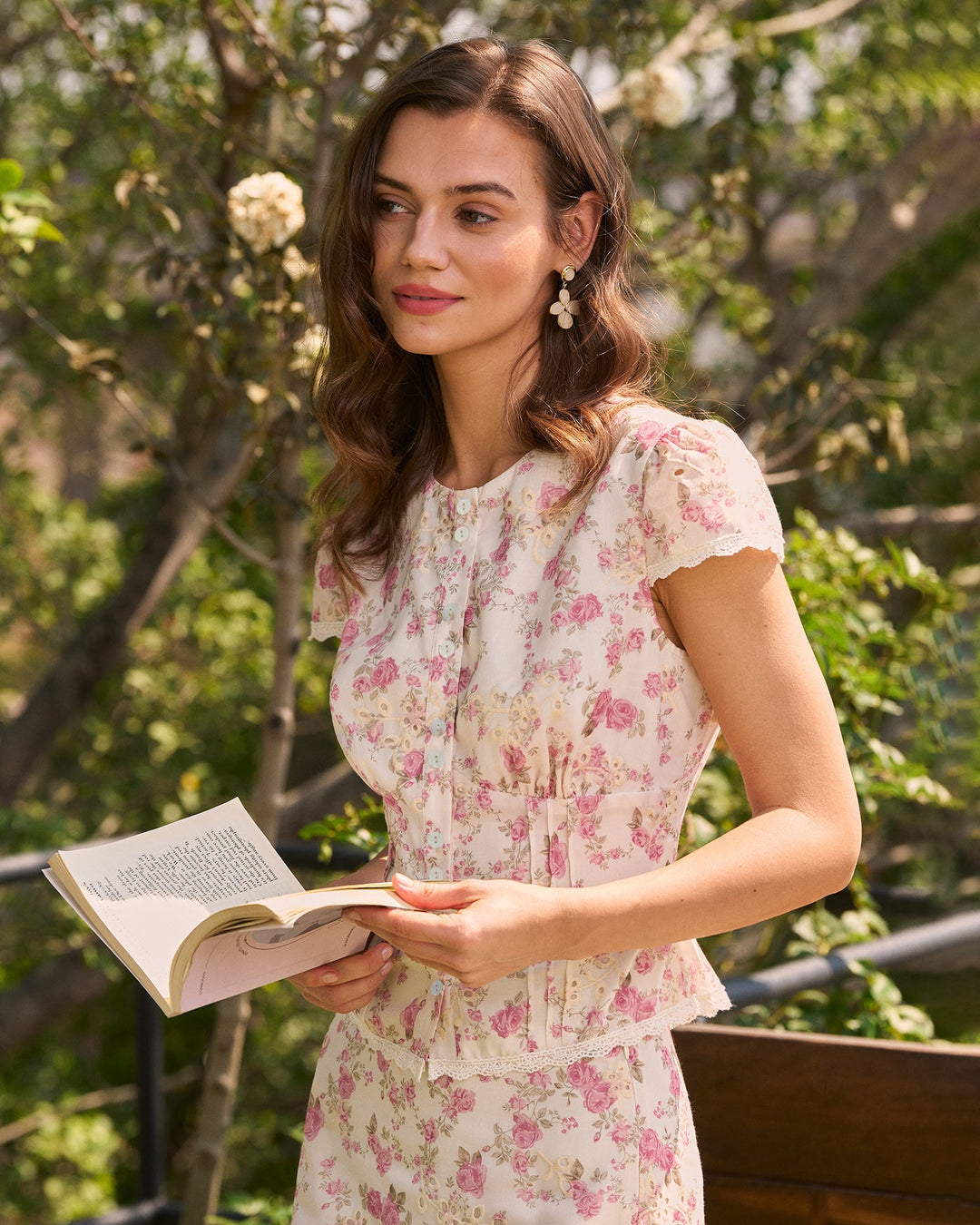 Blusa de Botones con Bordado Floral Rosa