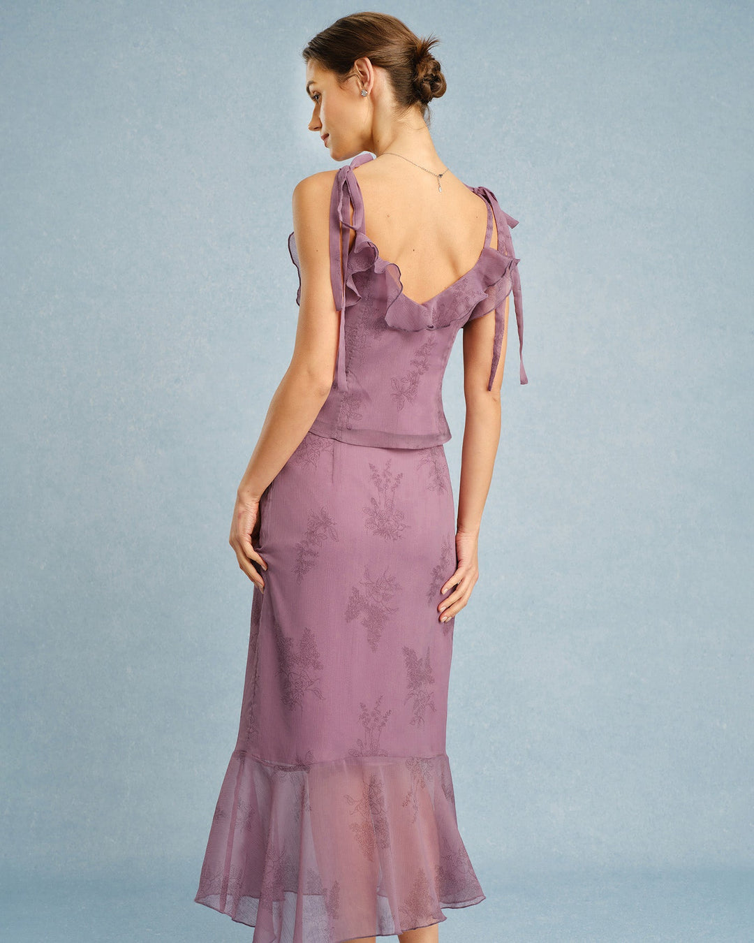 Camiseta de Tirantes con Volantes Florales en Violeta