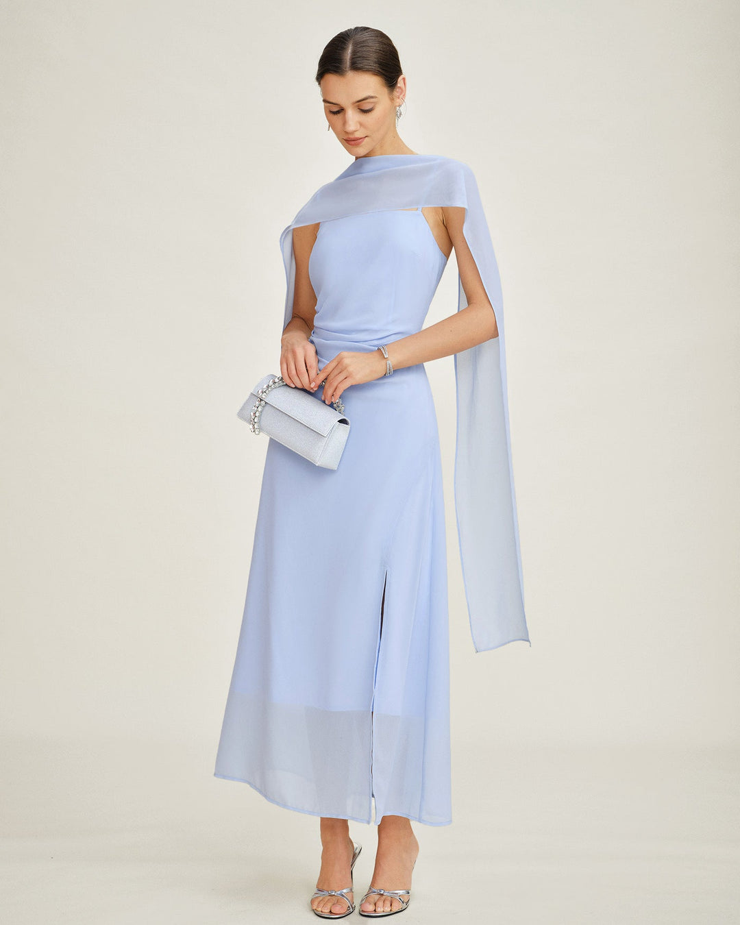 Vestido Maxi de Chiffon con Cuello de Cowl y Tirantes Azules