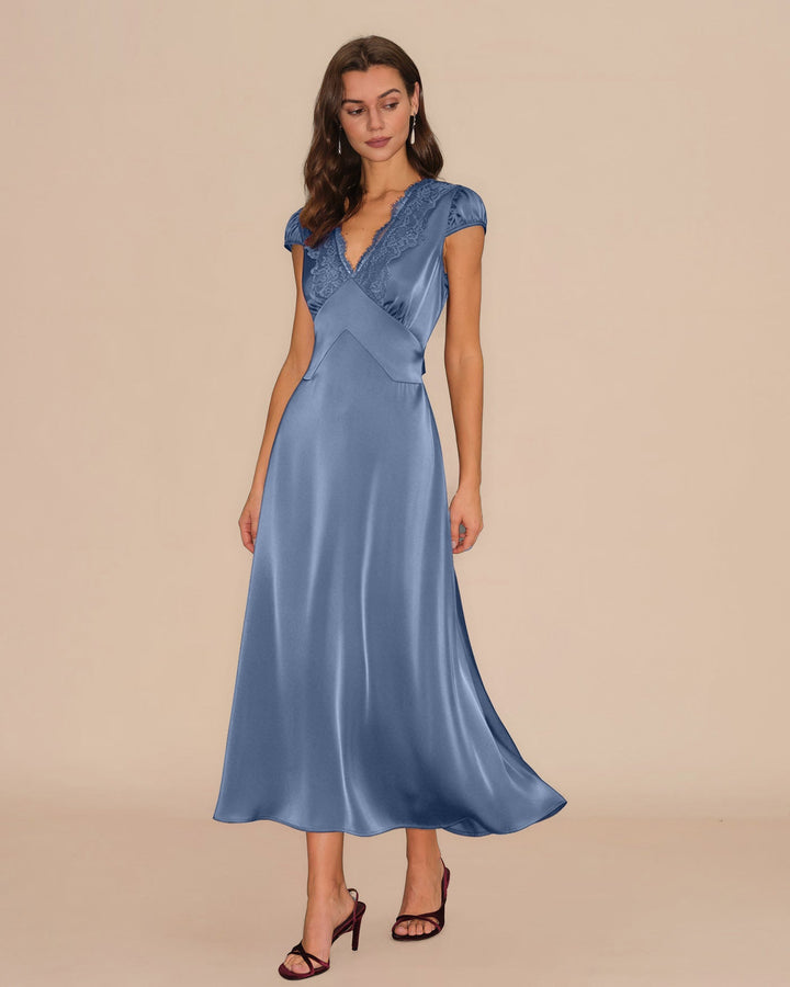 Vestido Maxi de Encaje con Cuello en V Azul