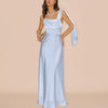 Vestido Largo de Satén con Escote Cuadrado Azul