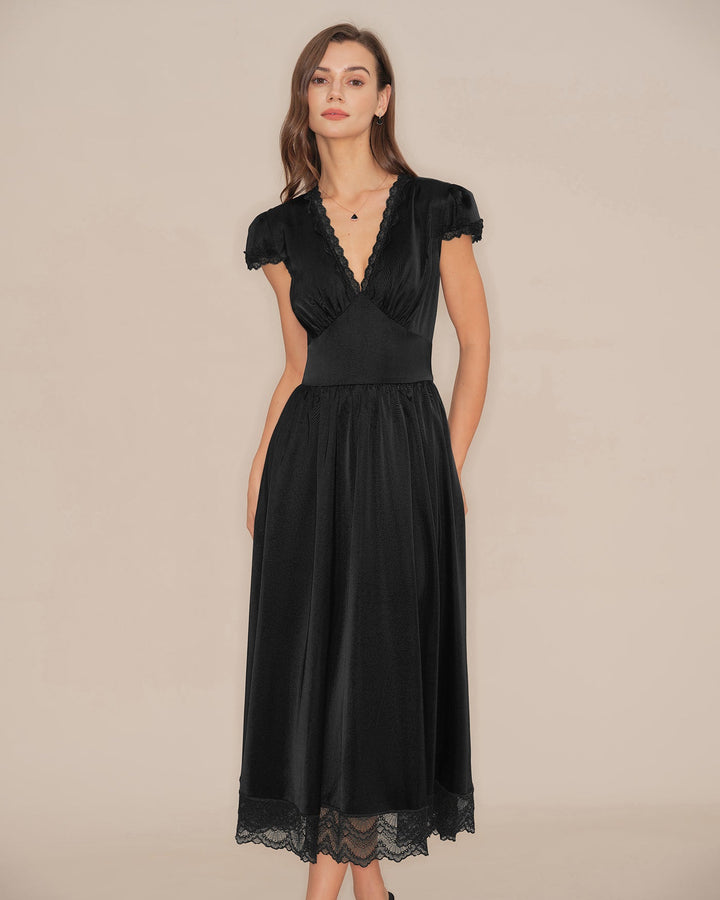 Vestido Maxi de Manga Abullonada con Encaje y Escote en V Negro