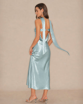 Vestido Maxi de Satén Verde Fluyente de Sirena