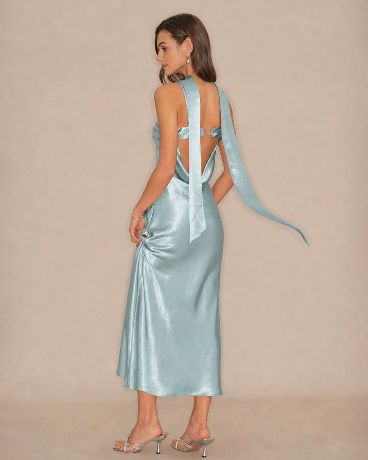 Vestido Maxi de Satén Verde Fluyente de Sirena