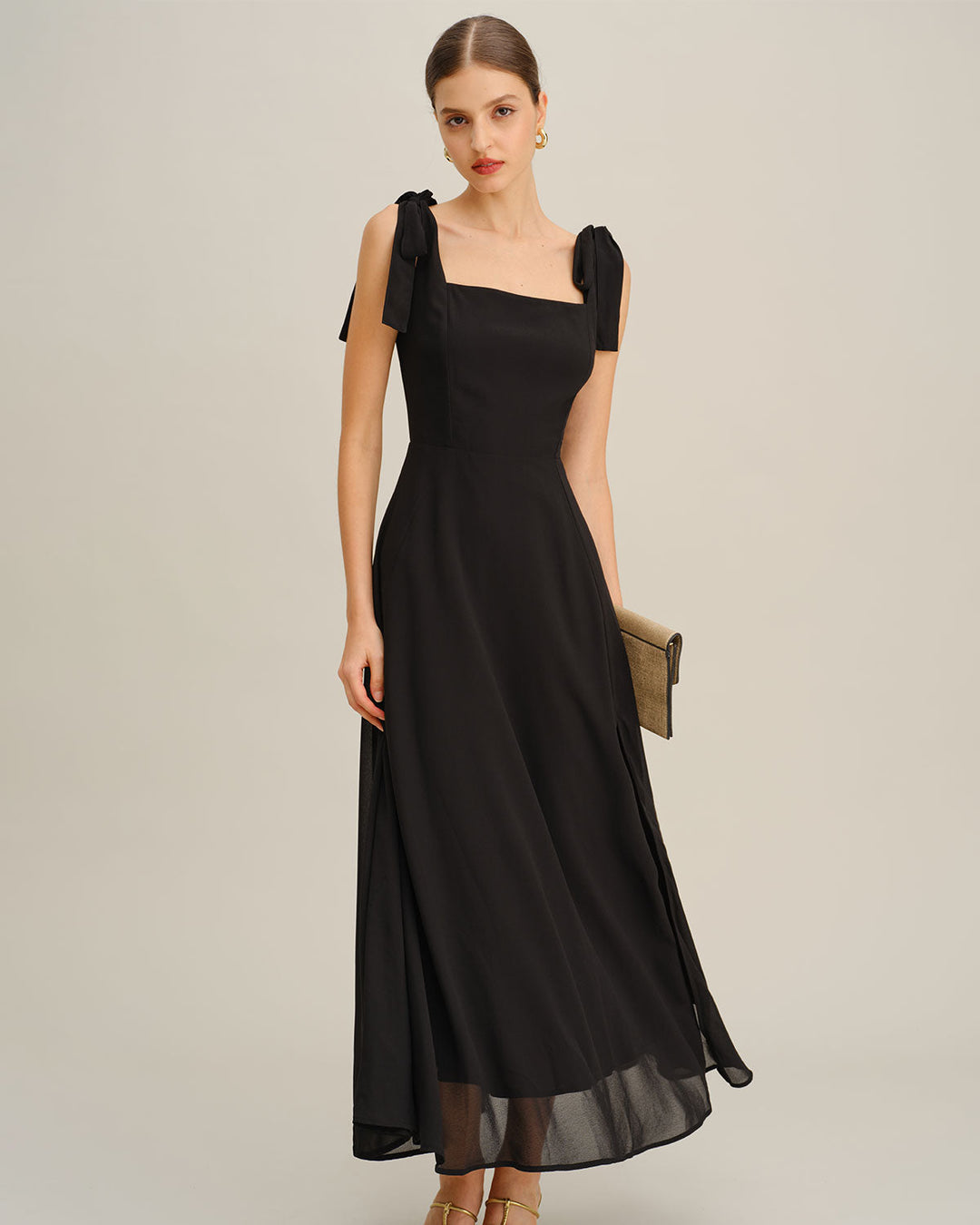 Vestido Maxi de Chiffon Negro con Tirantes