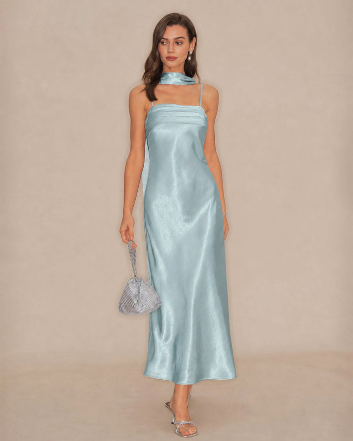 Vestido Maxi de Satén Verde Fluyente de Sirena