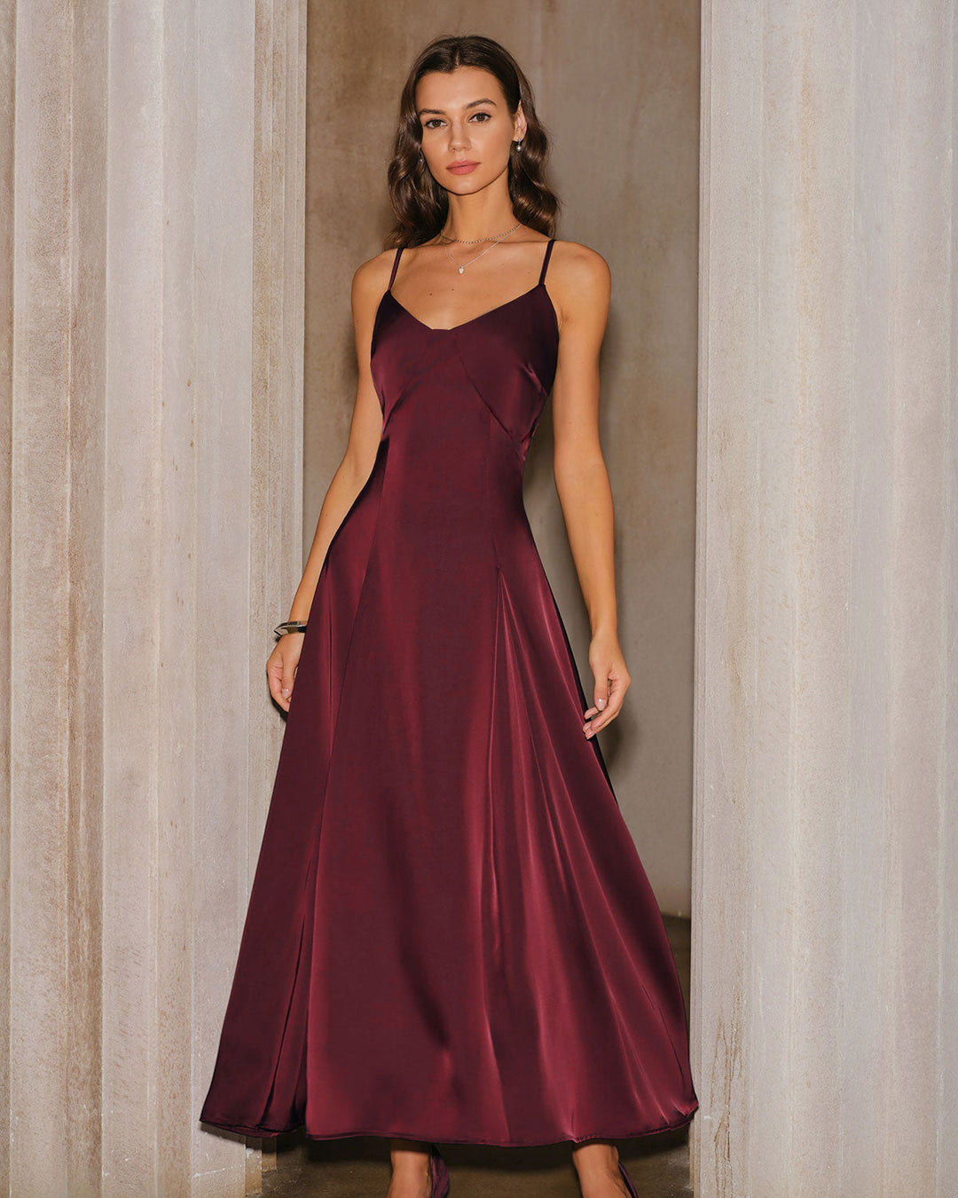 Vestido Maxi A-Line de Satén Color Rojo Vino