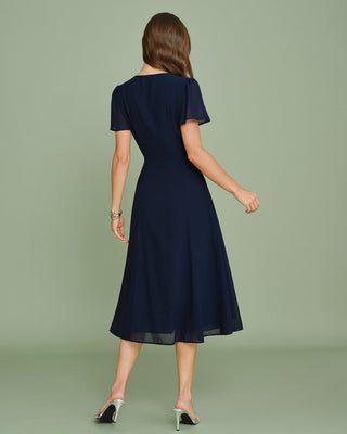 Vestido Midi de Chifón con Corte en la Parte Superior