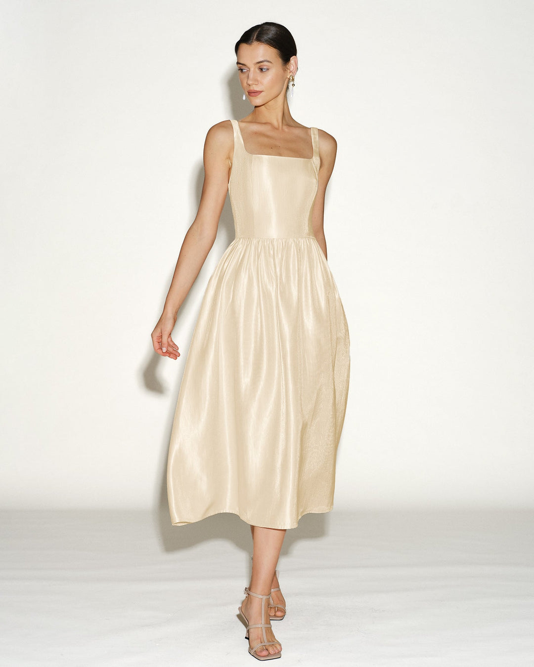 Vestido Midi de Tirantes con Cremallera en Albaricoque