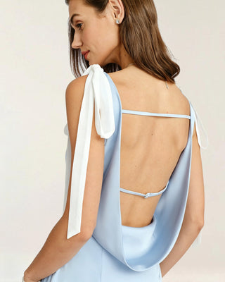 Vestido Midi de Satén con Corte en V Azul