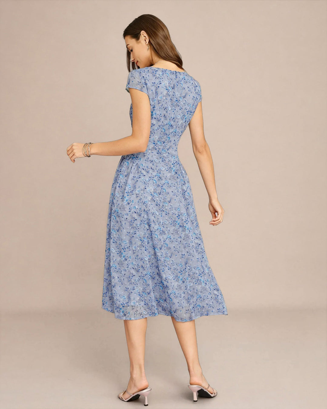Vestido Midi Floral con Botones y Cuello U Azul