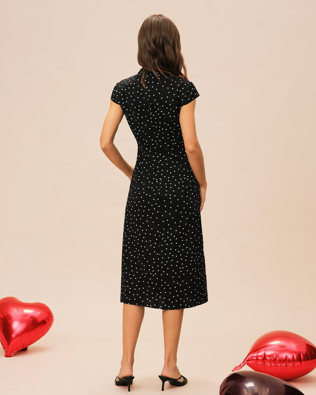 Vestido Midi de Lunares con Cuello Mandarin