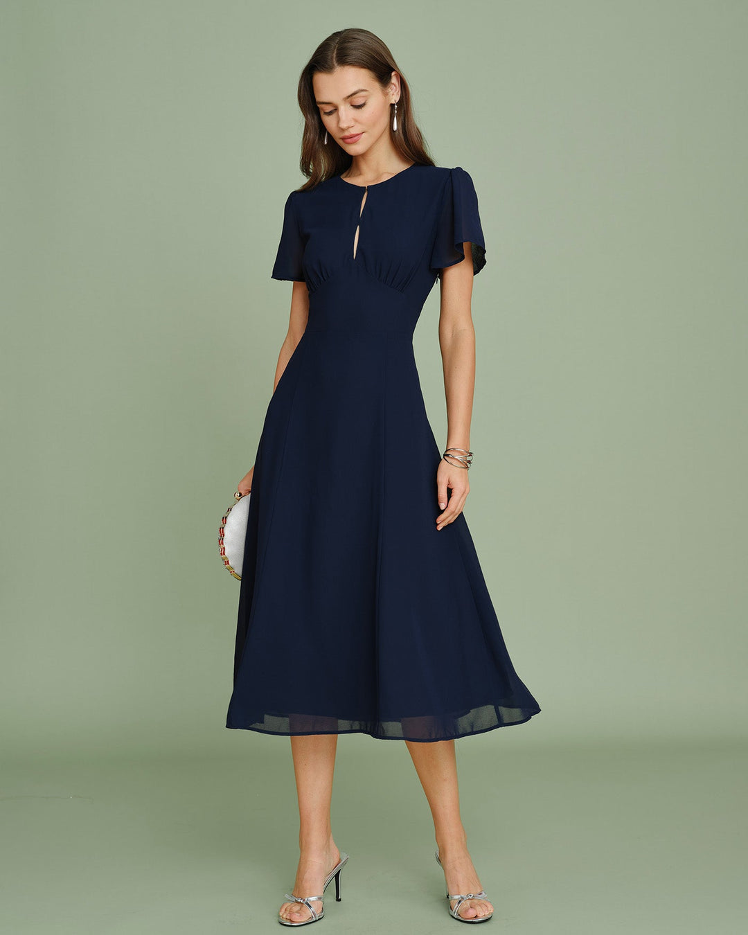 Vestido Midi de Chifón con Corte en la Parte Superior
