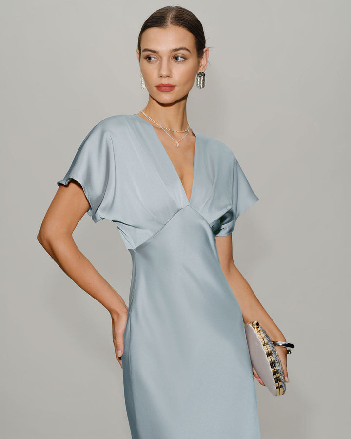Vestido Midi de Satén con Cuello en V y Mangas de Cowl