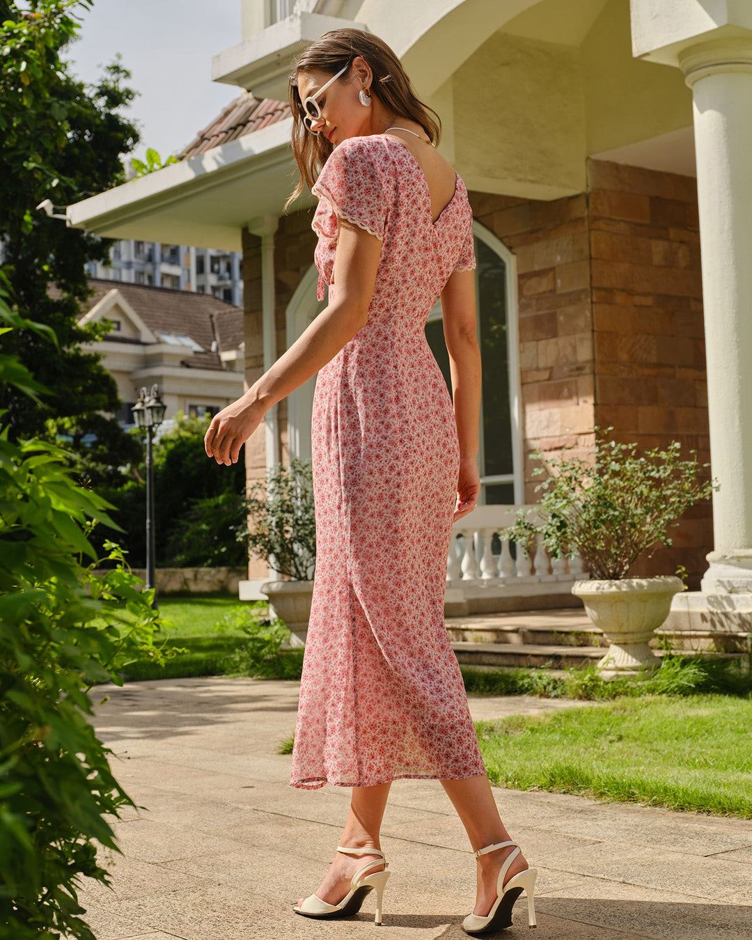 Vestido Midi de Encaje Floral Rosa con Escote en V