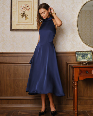Vestido Midi de Satén Sin Mangas con Cuello Alto en Color Marino