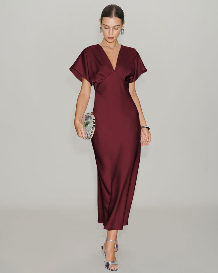 Vestido Midi de Satén Rojo Vino con Mangas de Capucha