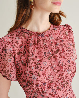Vestido Mini de Chifón con Volantes Florales en Rosa