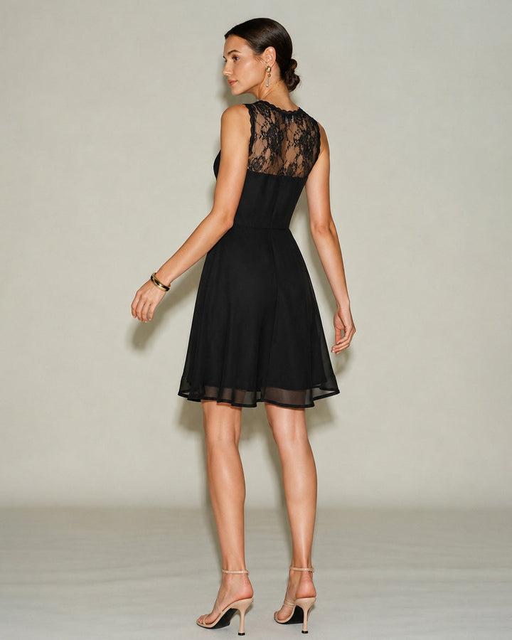 Vestido Mini Negro Sin Mangas con Cuello Barco de Encaje
