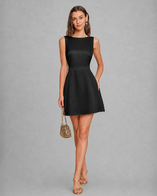 Vestido Mini A-Line de Perlas con Cuello Barco Negro