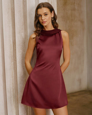 Vestido Mini Sin Espalda de Satén Rojo Vino con Cuello Halter