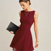 Vestido Mini Plisado de Cuello Barco Color Rojo Vino