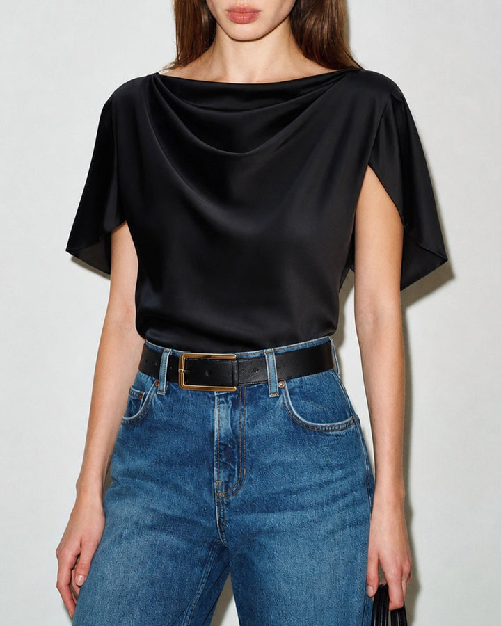 Camiseta Negra con Cuello de Cowl y Mangas de Mariposa