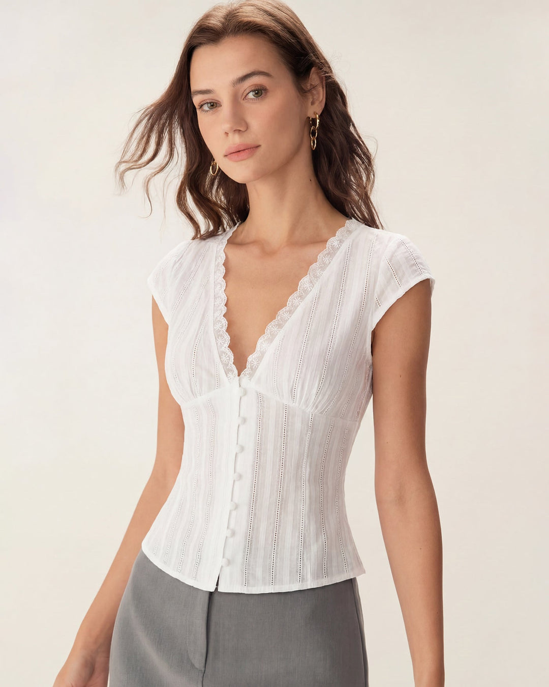 Camiseta Texturizada Blanca con Cuello en V